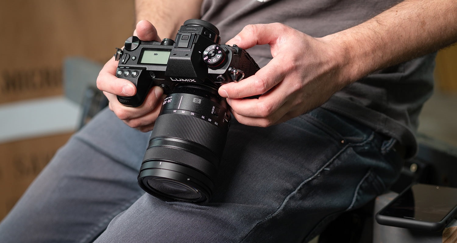What Are Features Of Professional Photo Camera Along With Its Benefits?